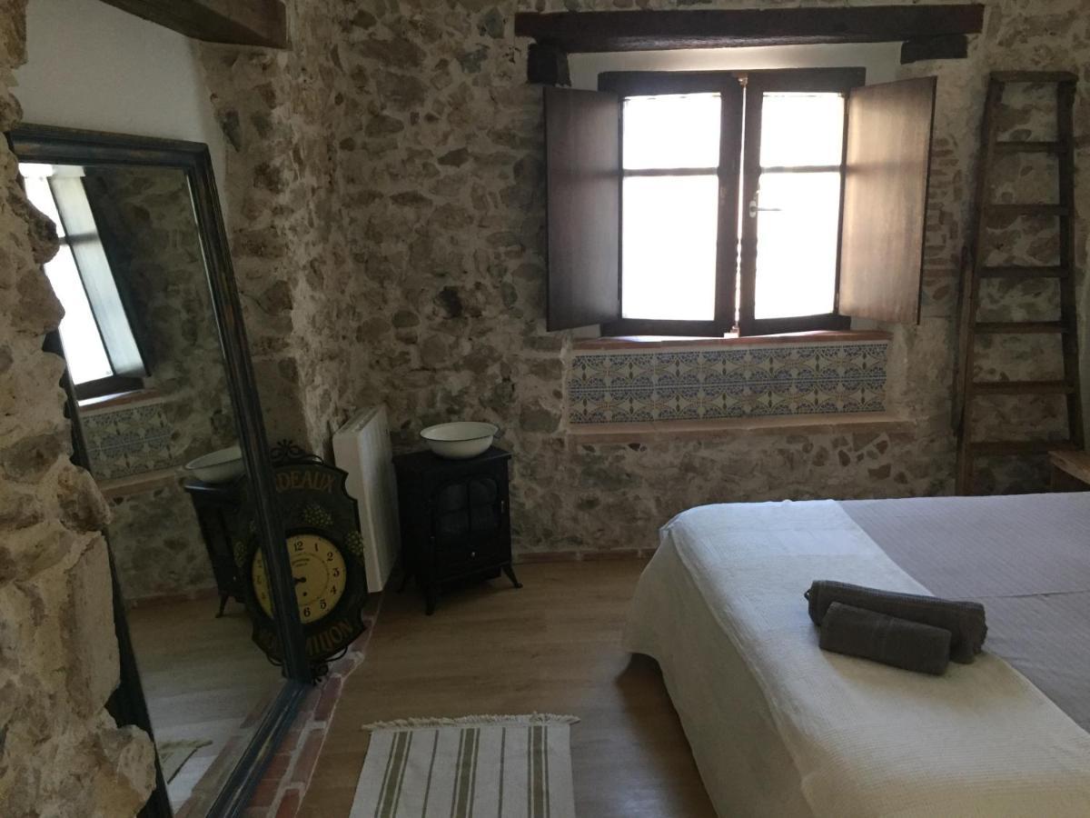 Alojamiento De Piedra Con Encanto Burgo Exterior foto